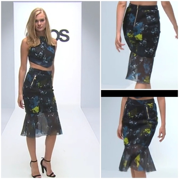 Three Floor Peplum Skirt  Mesh‎ - Picture 2 of 4